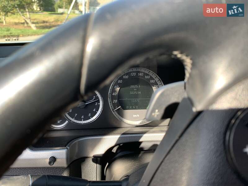 Седан Mercedes-Benz E-Class 2009 в Ватутіному