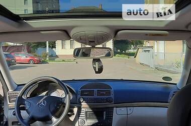 Седан Mercedes-Benz E-Class 2003 в 