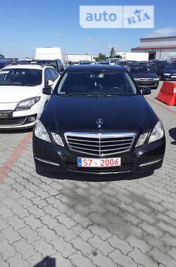 Седан Mercedes-Benz E-Class 2011 в Львові