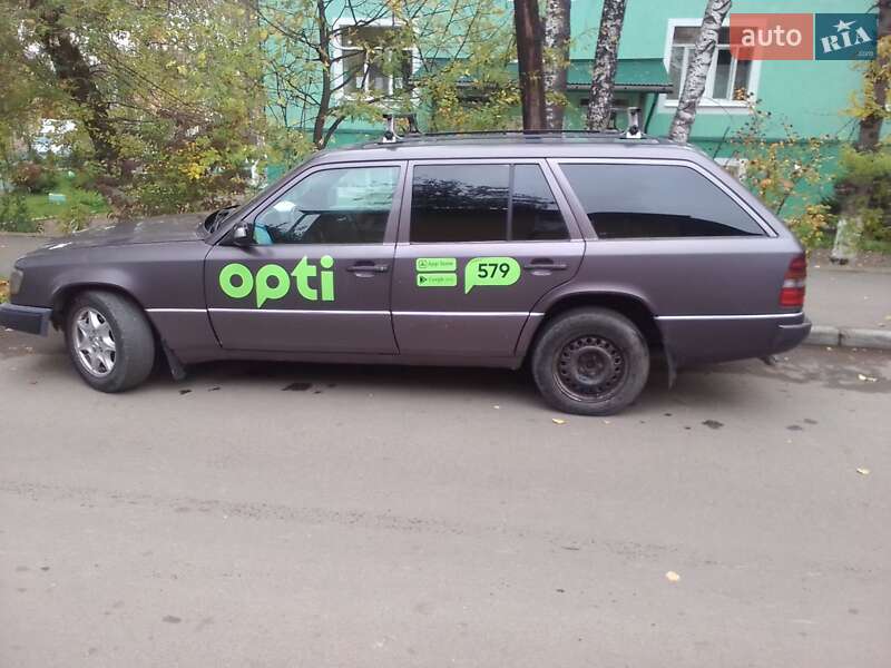 Универсал Mercedes-Benz E-Class 1995 в Черновцах
