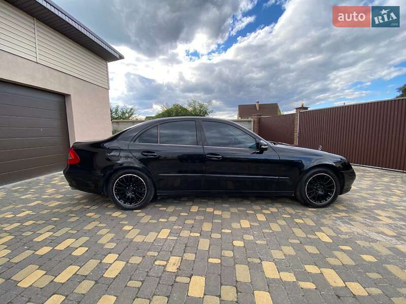 Седан Mercedes-Benz E-Class 2006 в Києві