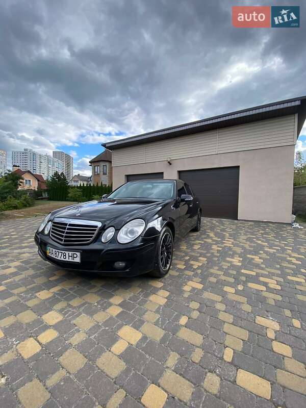 Седан Mercedes-Benz E-Class 2006 в Києві
