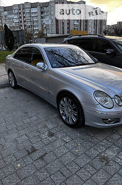 Седан Mercedes-Benz E-Class 2007 в 