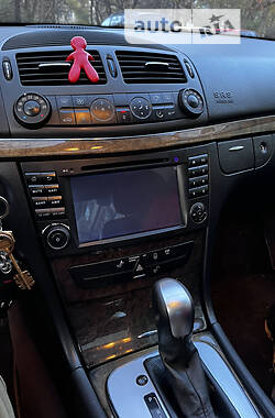 Седан Mercedes-Benz E-Class 2007 в 