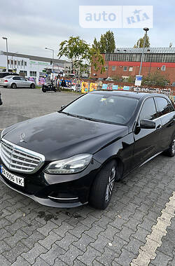 Седан Mercedes-Benz E-Class 2013 в Киеве