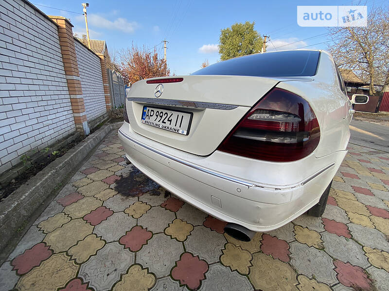 Седан Mercedes-Benz E-Class 2008 в Днепре