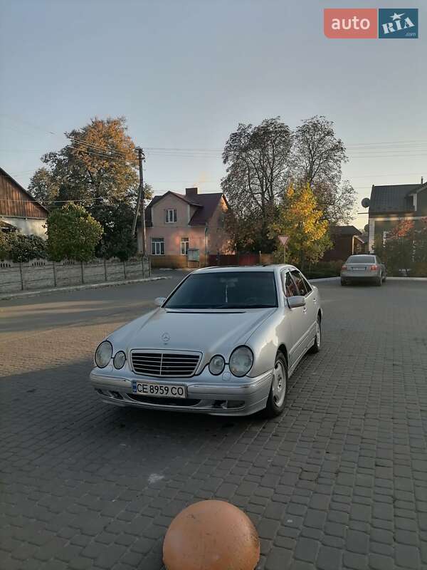 Седан Mercedes-Benz E-Class 2000 в Черновцах