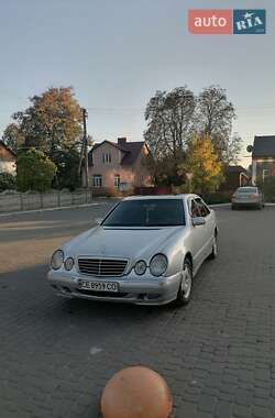 Седан Mercedes-Benz E-Class 2000 в Черновцах