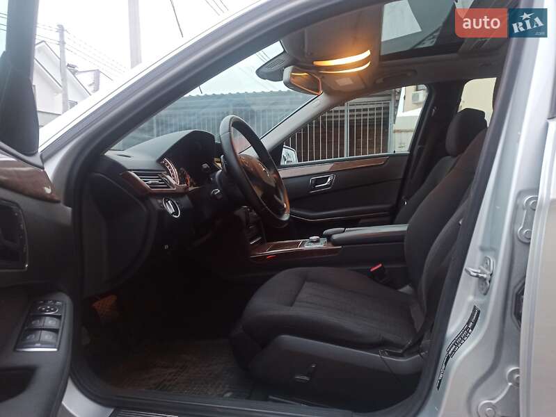 Универсал Mercedes-Benz E-Class 2011 в Киеве