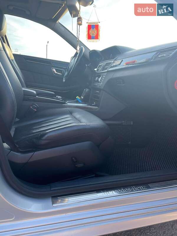 Седан Mercedes-Benz E-Class 2009 в Прилуках