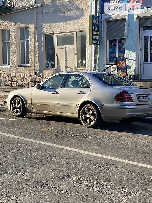 Седан Mercedes-Benz E-Class 2002 в Сколе