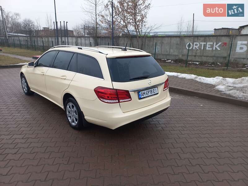Универсал Mercedes-Benz E-Class 2013 в Житомире