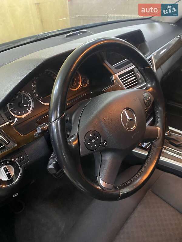 Універсал Mercedes-Benz E-Class 2010 в Олександрії