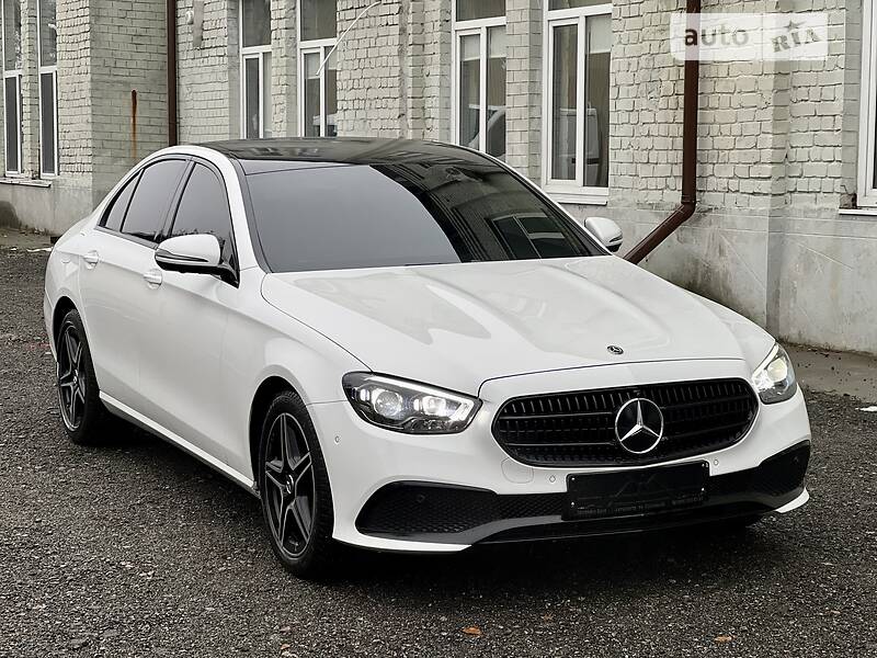 Седан Mercedes-Benz E-Class 2021 в Києві