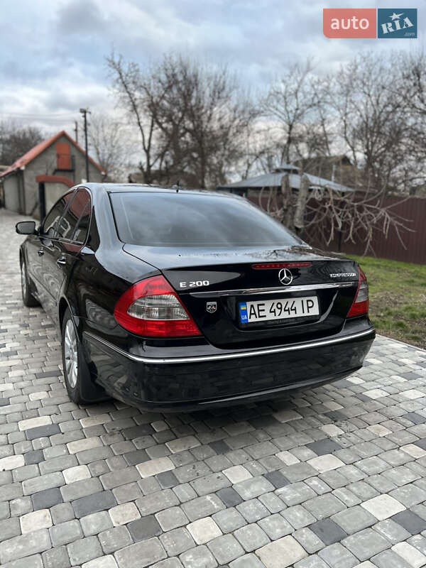 Седан Mercedes-Benz E-Class 2008 в Днепре