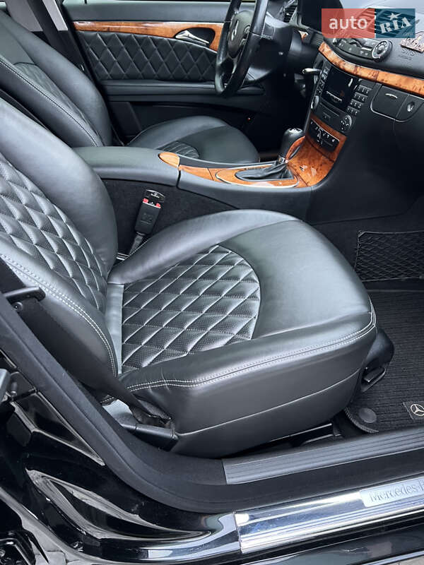 Седан Mercedes-Benz E-Class 2008 в Днепре