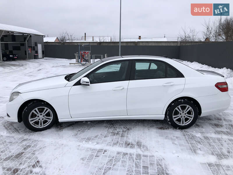Mercedes-Benz E-Class 2011
