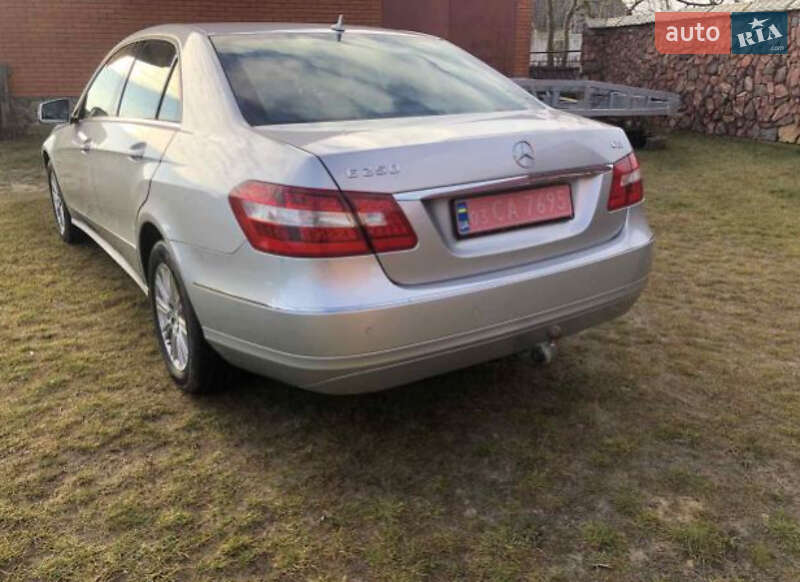 Седан Mercedes-Benz E-Class 2010 в Ковелі
