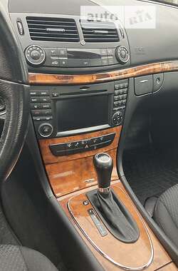 Седан Mercedes-Benz E-Class 2008 в 