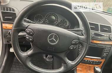 Седан Mercedes-Benz E-Class 2008 в 