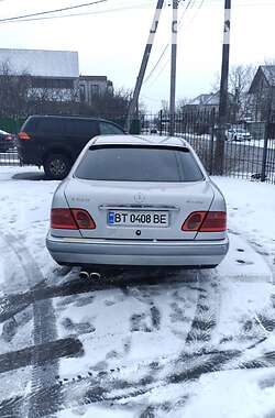 Седан Mercedes-Benz E-Class 1998 в Киеве