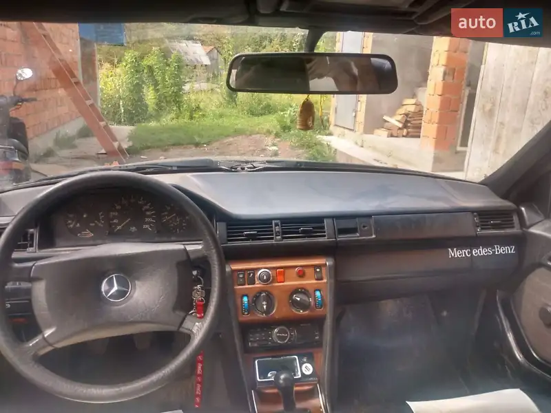 Mercedes-Benz E-Class 1988 VIN WDB1241201A841255 фото оголошення 11 з 38