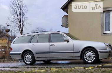 Универсал Mercedes-Benz E-Class 2001 в 