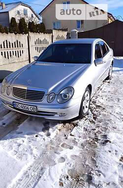 Седан Mercedes-Benz E-Class 2003 в Самборі