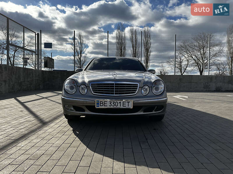 Седан Mercedes-Benz E-Class 2004 в Первомайске