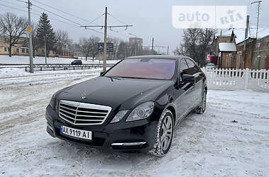 Седан Mercedes-Benz E-Class 2012 в Харкові