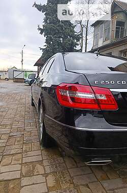 Седан Mercedes-Benz E-Class 2011 в 