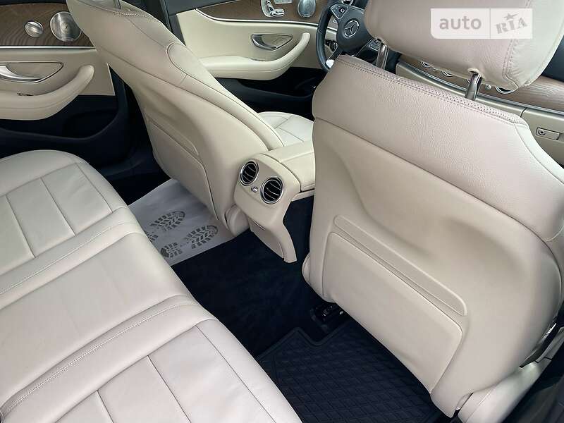 Універсал Mercedes-Benz E-Class 2016 в Києві