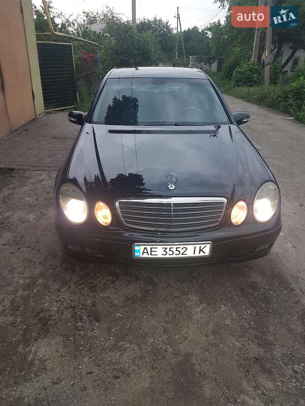 Mercedes-Benz E-Class 2003