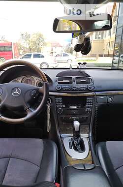Седан Mercedes-Benz E-Class 2003 в Коломые