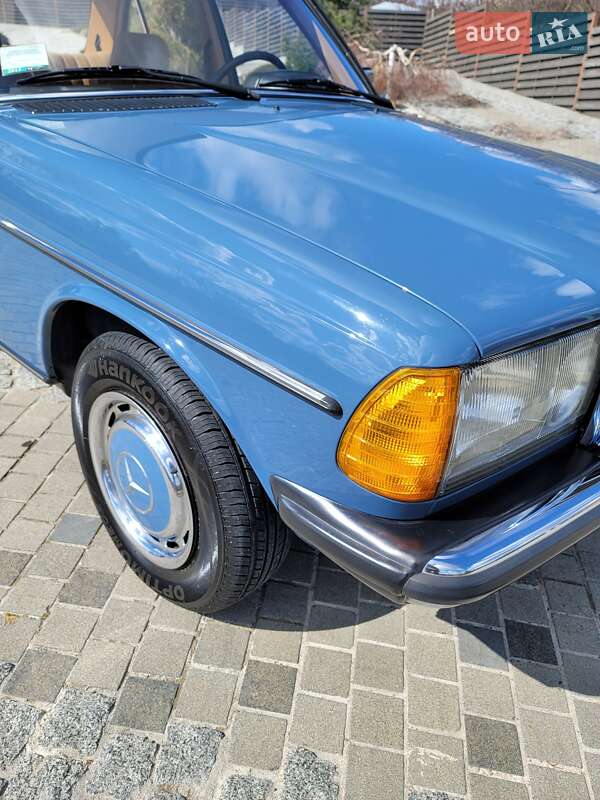 Седан Mercedes-Benz E-Class 1984 в Києві