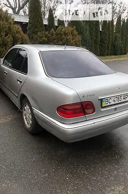 Mercedes-Benz E-Class 1998