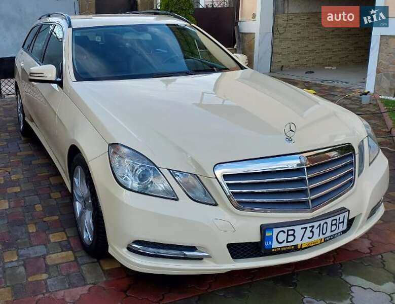 Универсал Mercedes-Benz E-Class 2011 в Чернигове