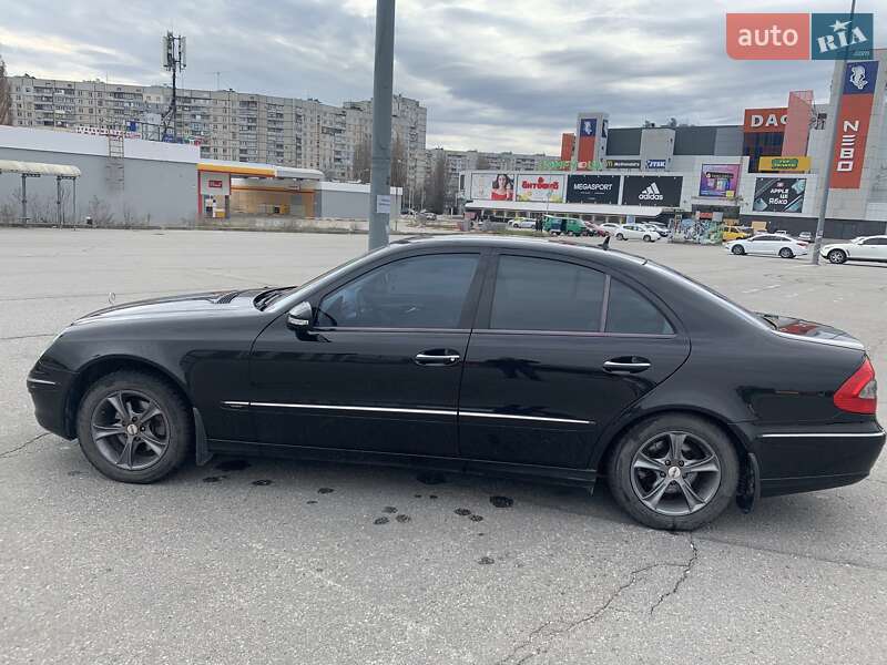 Седан Mercedes-Benz E-Class 2006 в Харькове