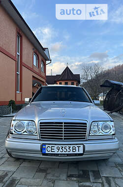 Седан Mercedes-Benz E-Class 1994 в Вижнице