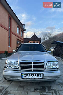 Седан Mercedes-Benz E-Class 1994 в Вижнице