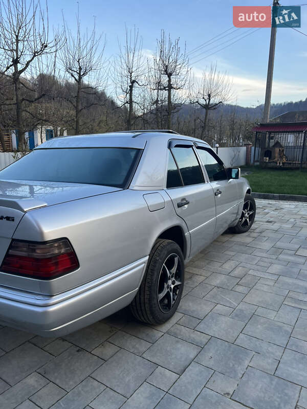 Седан Mercedes-Benz E-Class 1994 в Вижниці