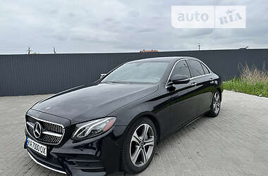 Седан Mercedes-Benz E-Class 2017 в 