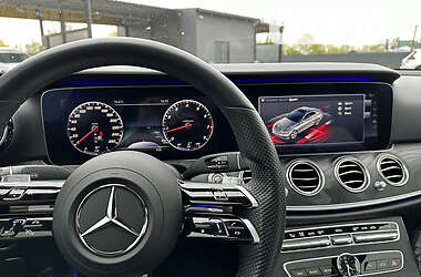 Седан Mercedes-Benz E-Class 2017 в 