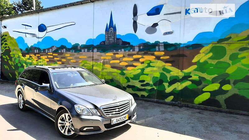 Универсал Mercedes-Benz E-Class 2010 в 