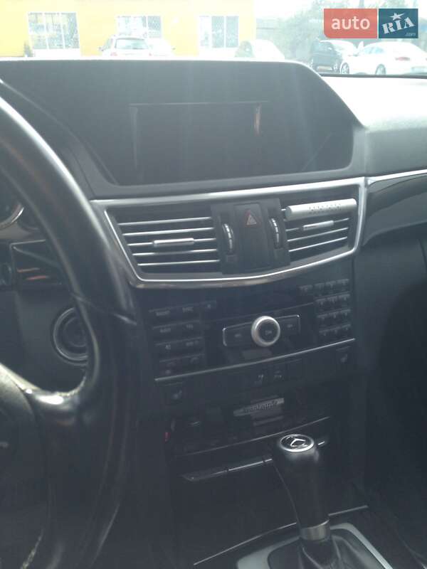 Универсал Mercedes-Benz E-Class 2010 в Ровно