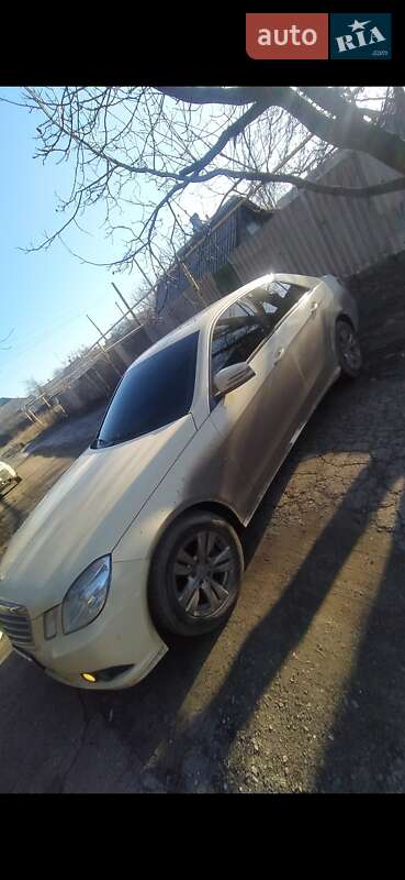 Седан Mercedes-Benz E-Class 2010 в Костянтинівці (Краматорського району)