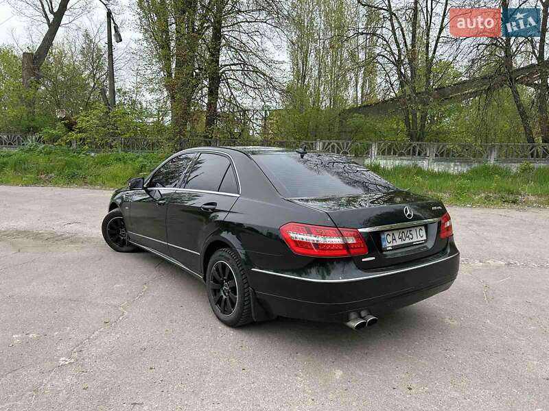 Седан Mercedes-Benz E-Class 2011 в Білій Церкві