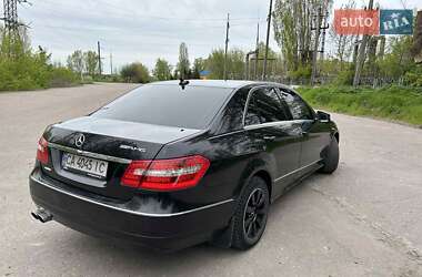 Седан Mercedes-Benz E-Class 2011 в 