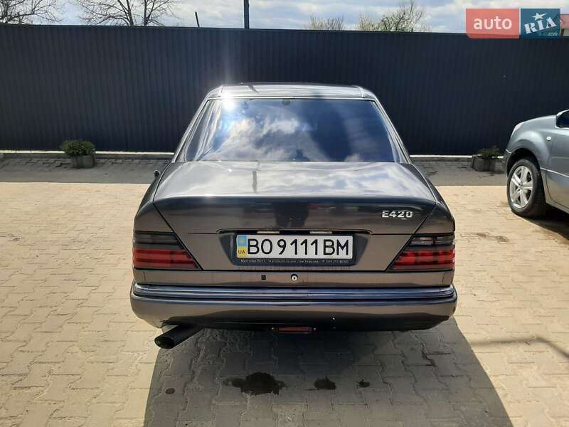Седан Mercedes-Benz E-Class 1995 в Ивано-Франковске