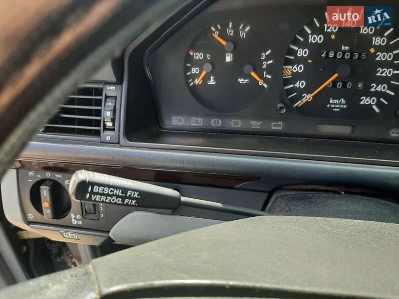 Седан Mercedes-Benz E-Class 1995 в Ивано-Франковске